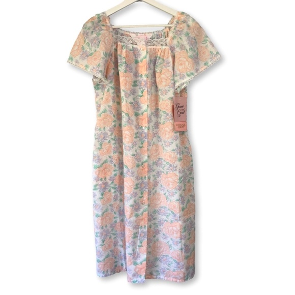 Carriage Court Vintage Floral Lace Nightgown and Coat Set Small - Picture 2 of 14